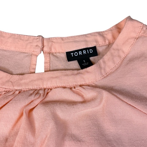 Torrid Womens Size 1 Tank Top Pink Sleeveless With Keyhole - Picture 2 of 4